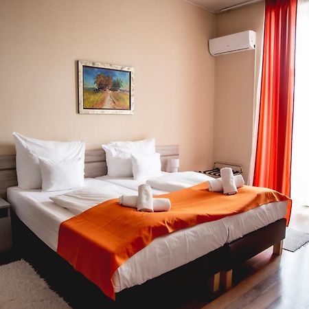 Hotel Kapos Kaposvár エクステリア 写真