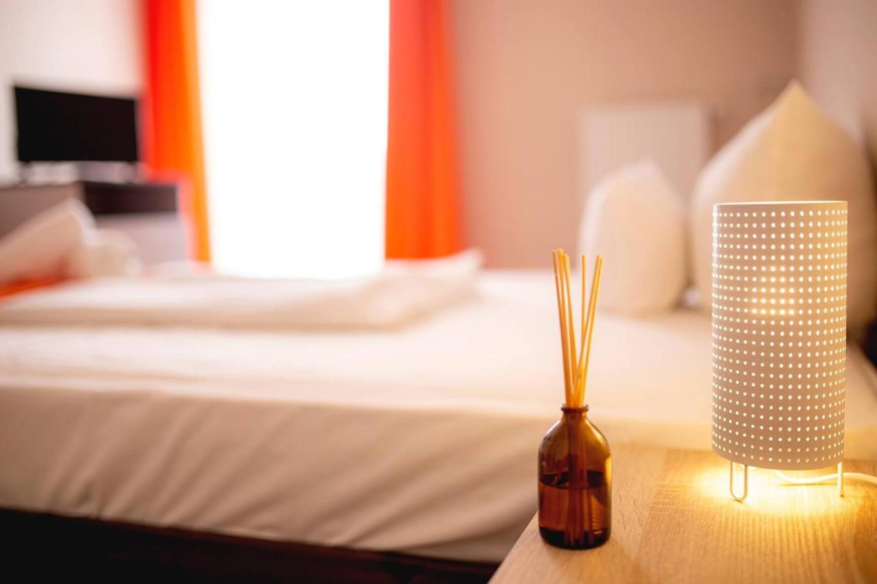 Hotel Kapos Kaposvár エクステリア 写真